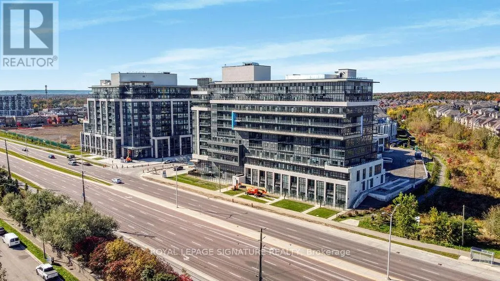 316 - 395 DUNDAS STREET W