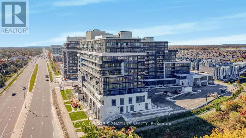 316 - 395 DUNDAS STREET W