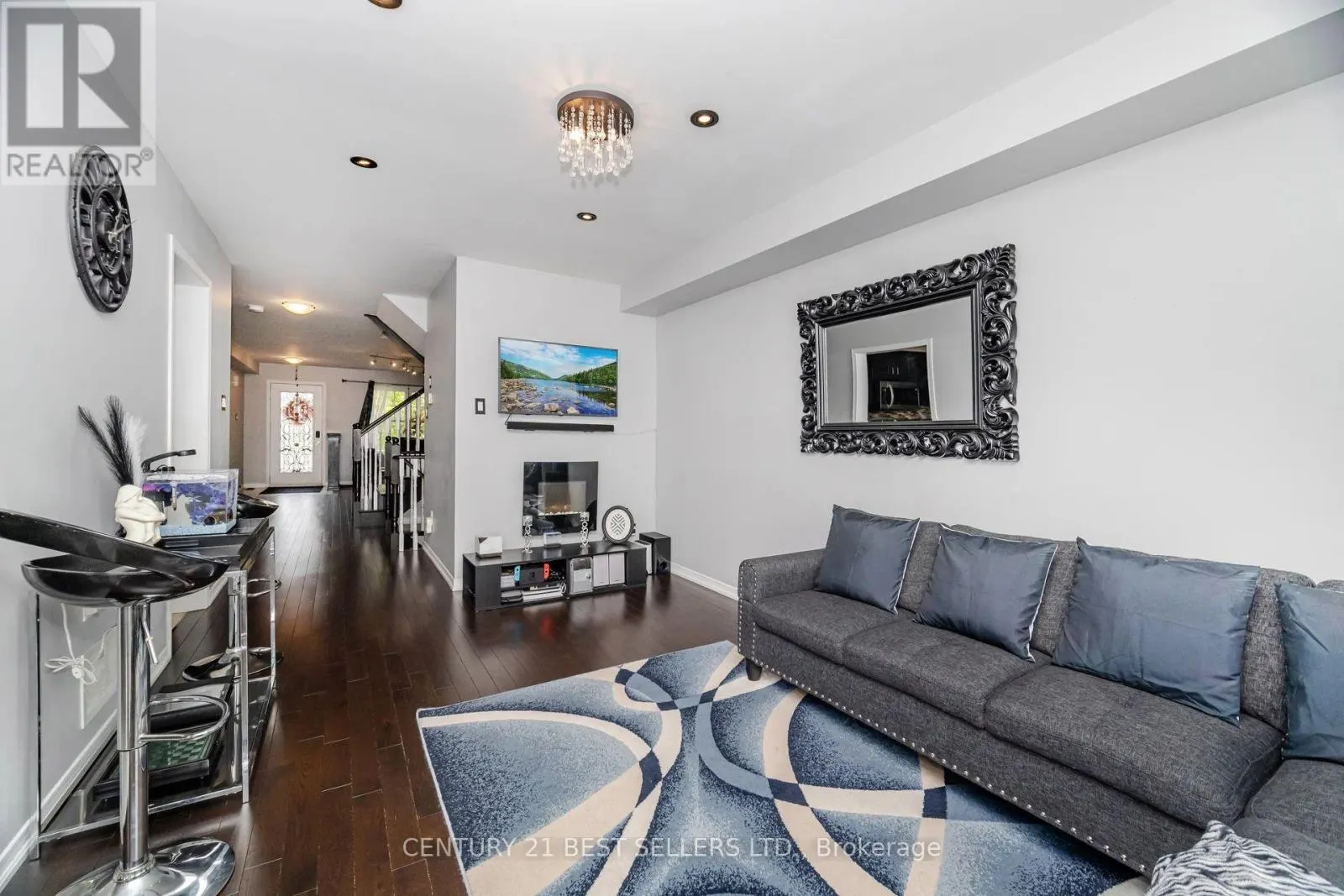 416 DUNCAN LANE