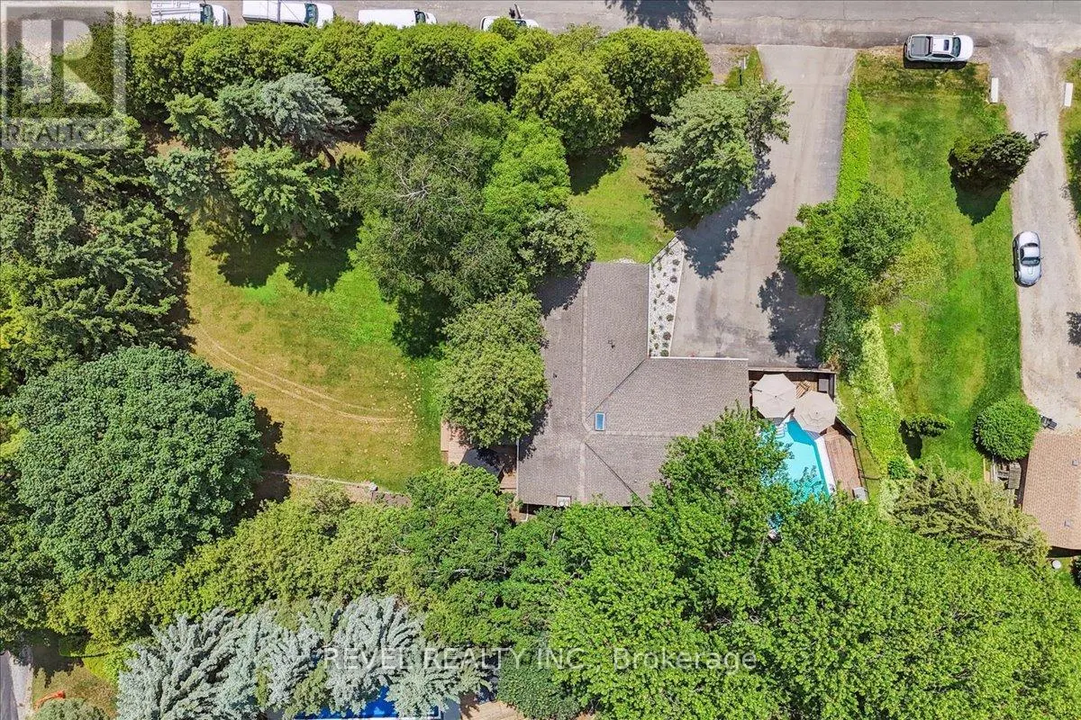 15 IRESON ROAD