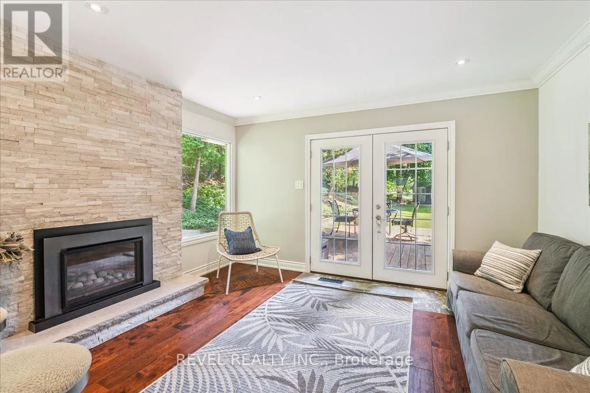 15 IRESON ROAD