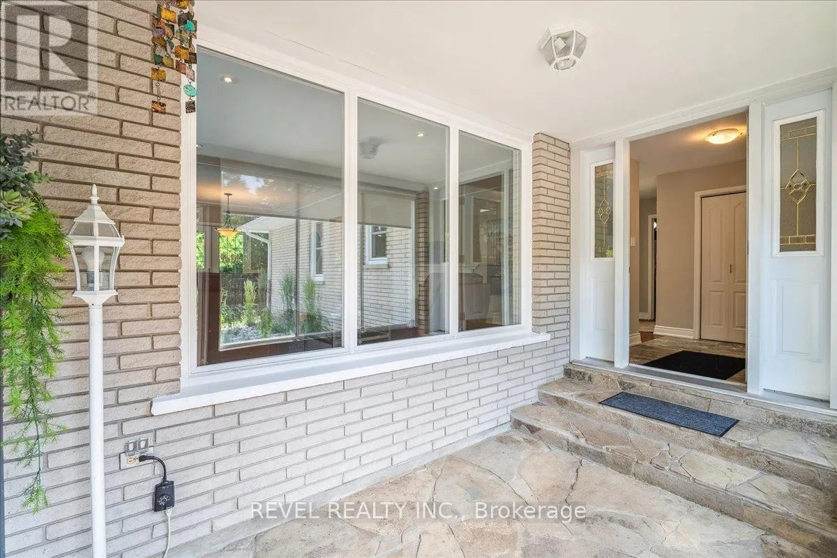 15 IRESON ROAD