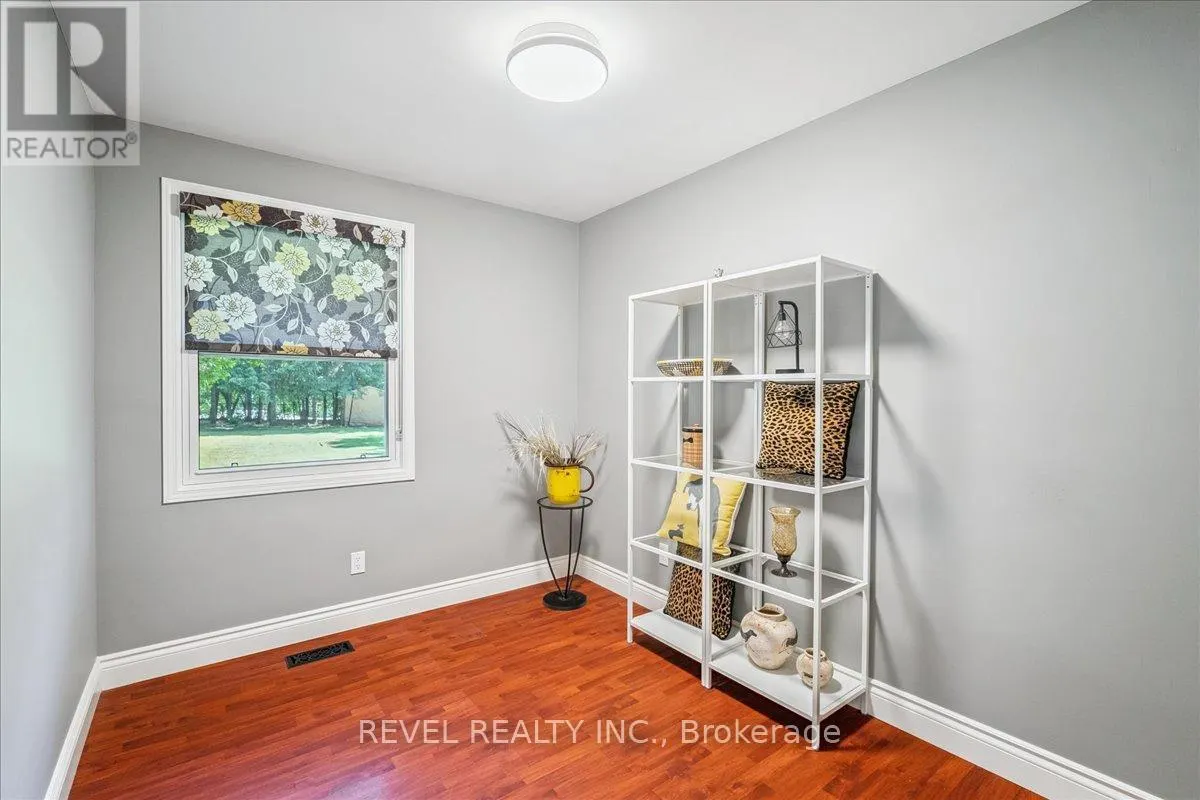 15 IRESON ROAD