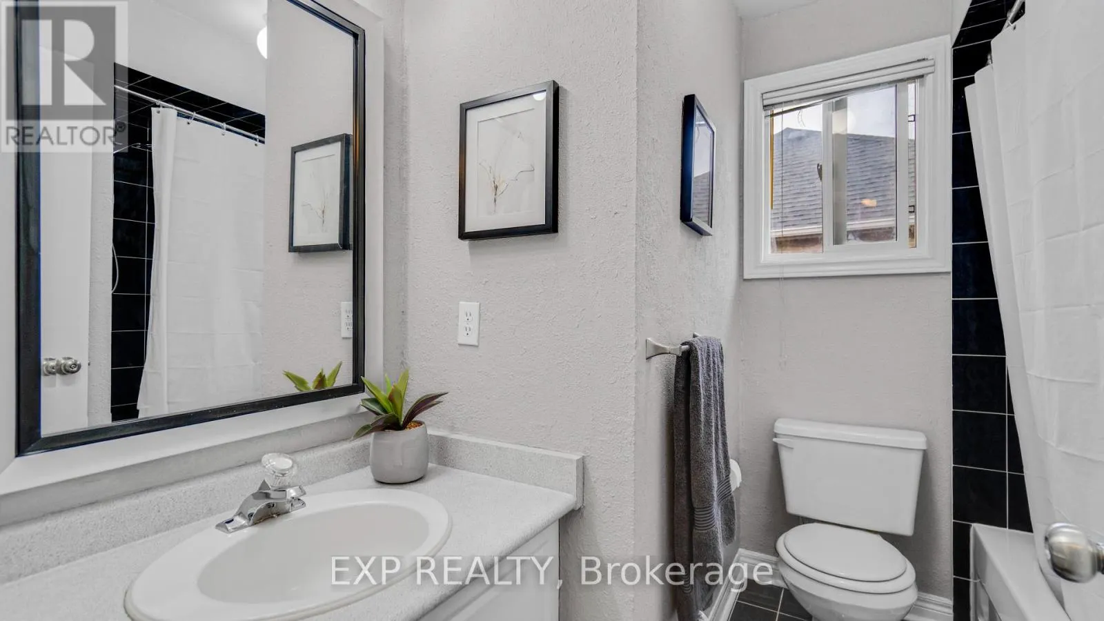 7159 SPYGLASS CRESCENT