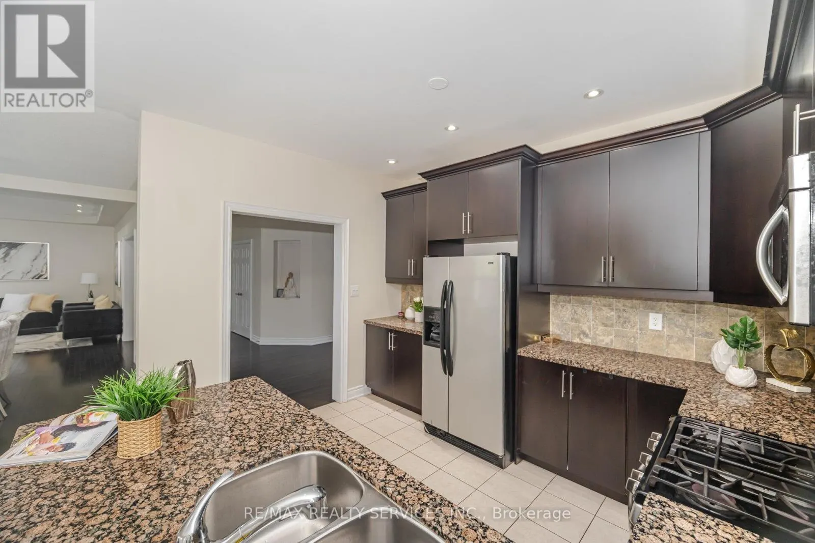 6 BEACON HILL DRIVE