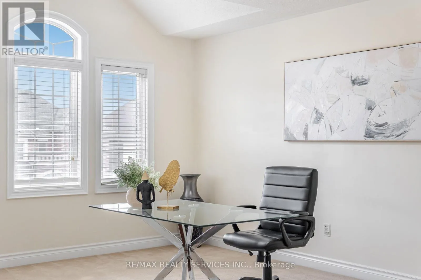 6 BEACON HILL DRIVE