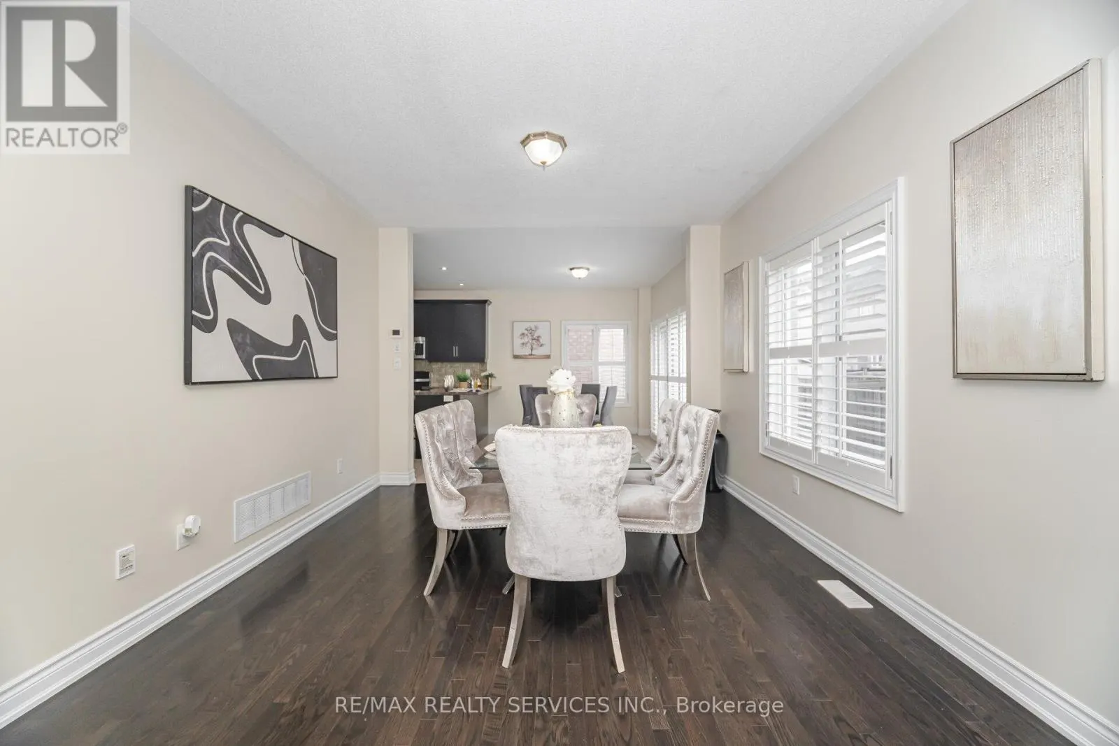 6 BEACON HILL DRIVE