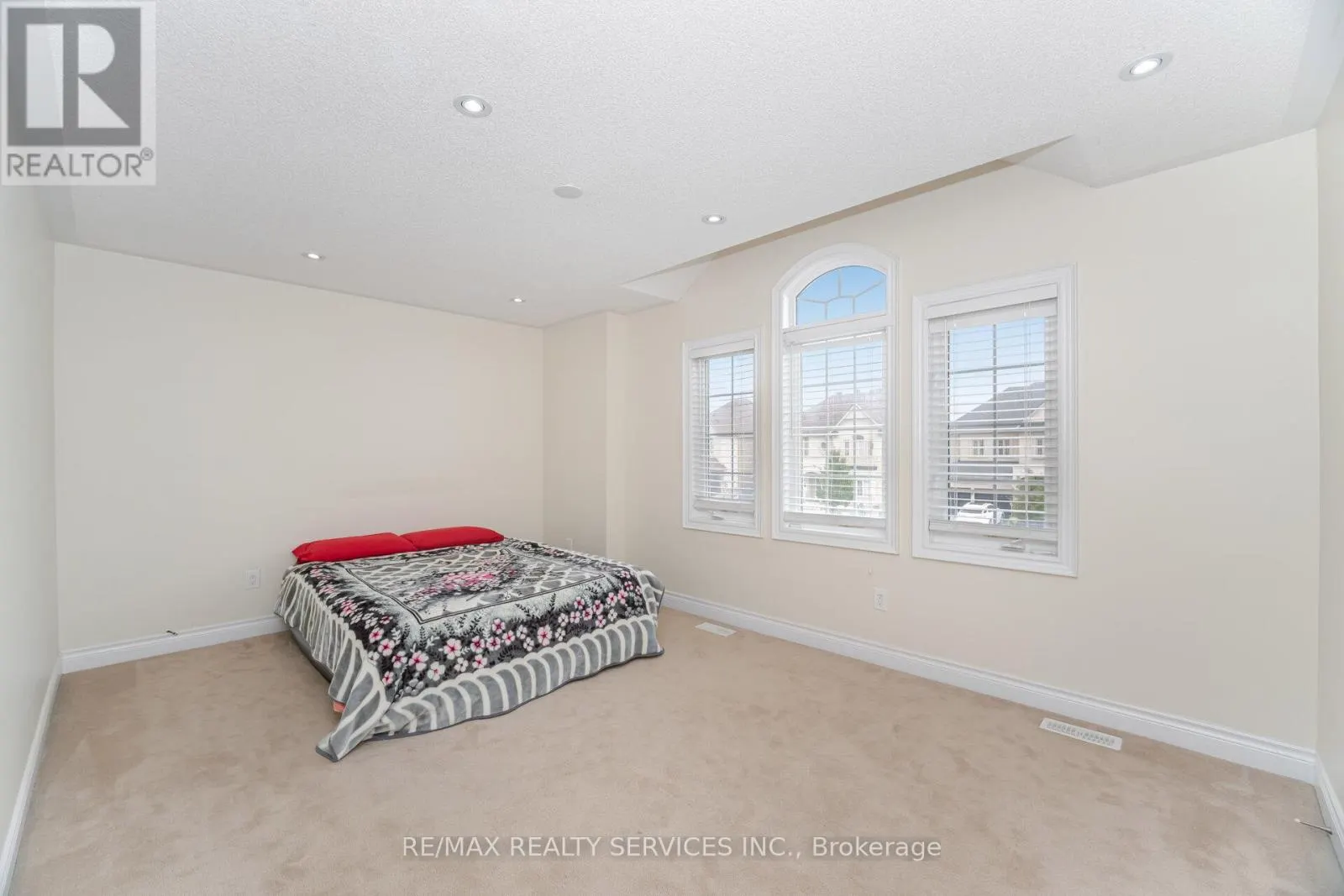 6 BEACON HILL DRIVE