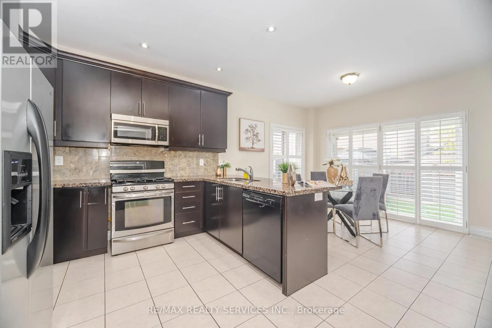 6 BEACON HILL DRIVE