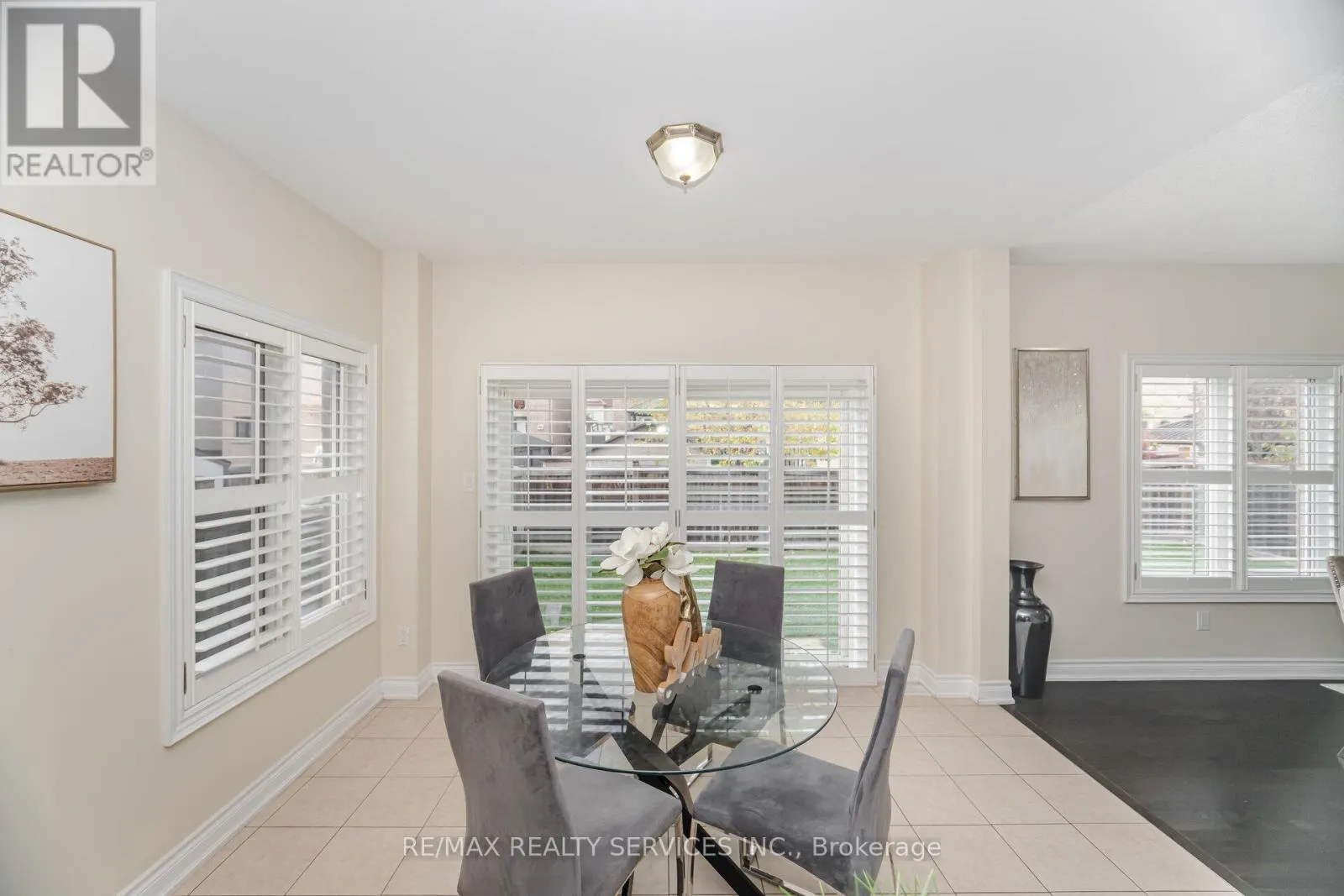 6 BEACON HILL DRIVE