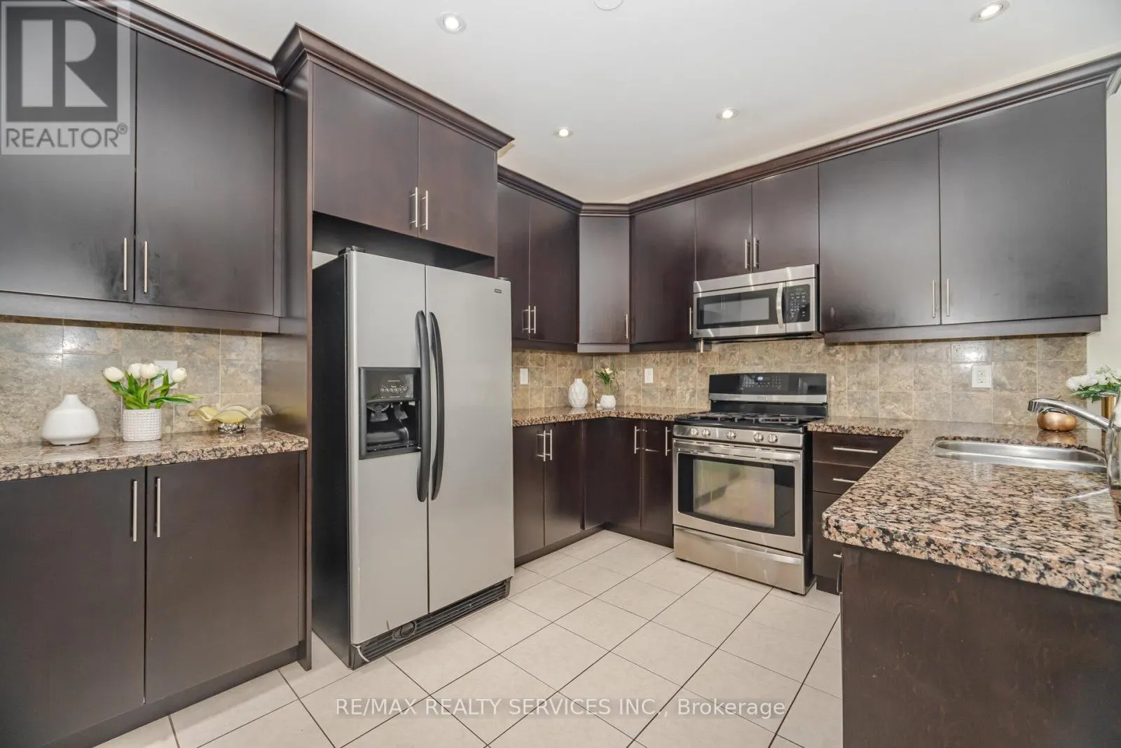 6 BEACON HILL DRIVE