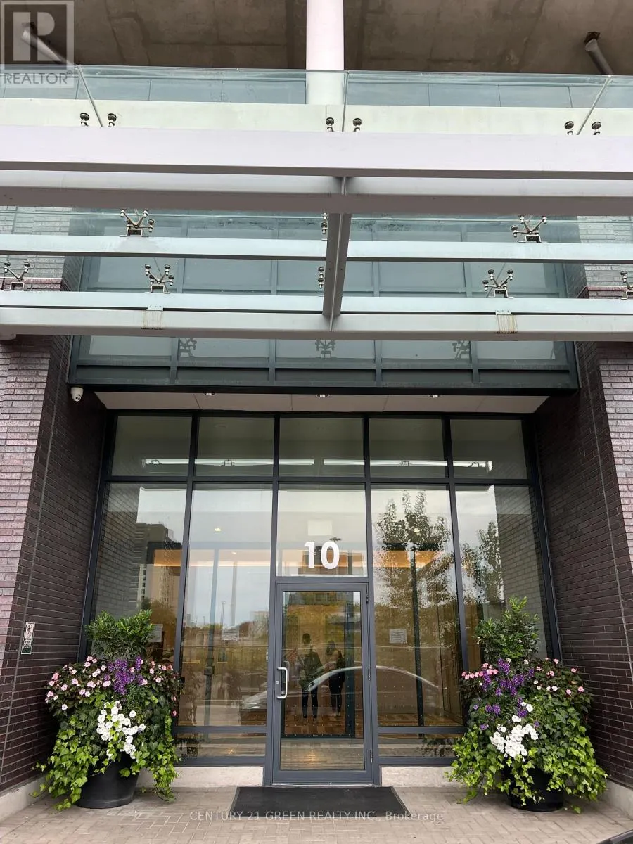 726 - 10 GIBBS ROAD