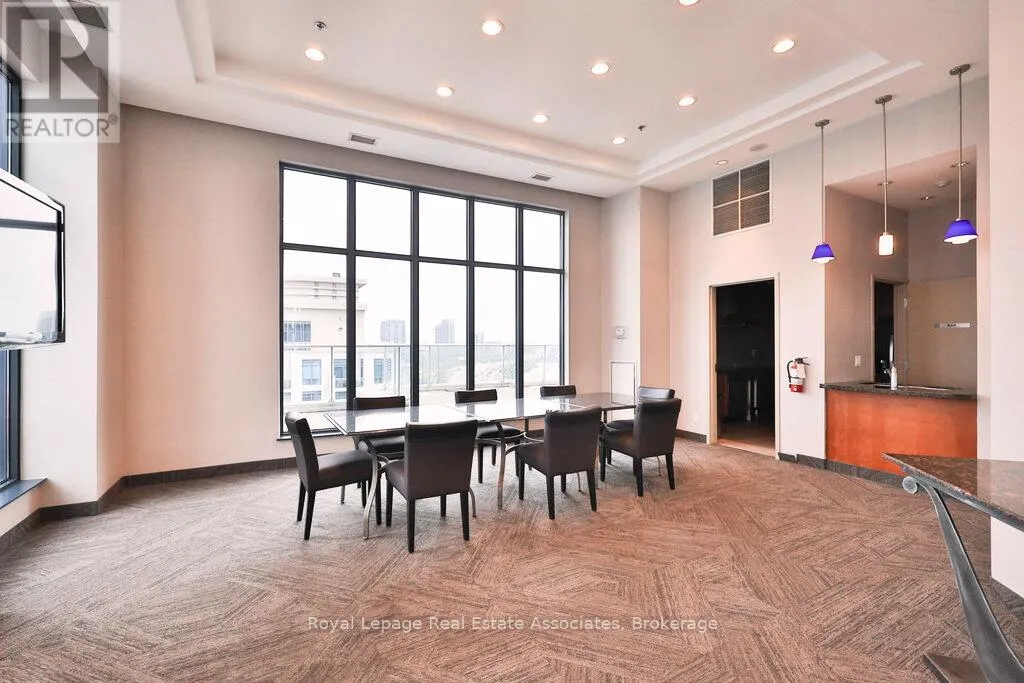 1514 - 2083 LAKE SHORE BOULEVARD W