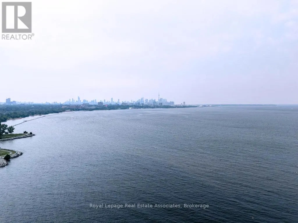 1514 - 2083 LAKE SHORE BOULEVARD W