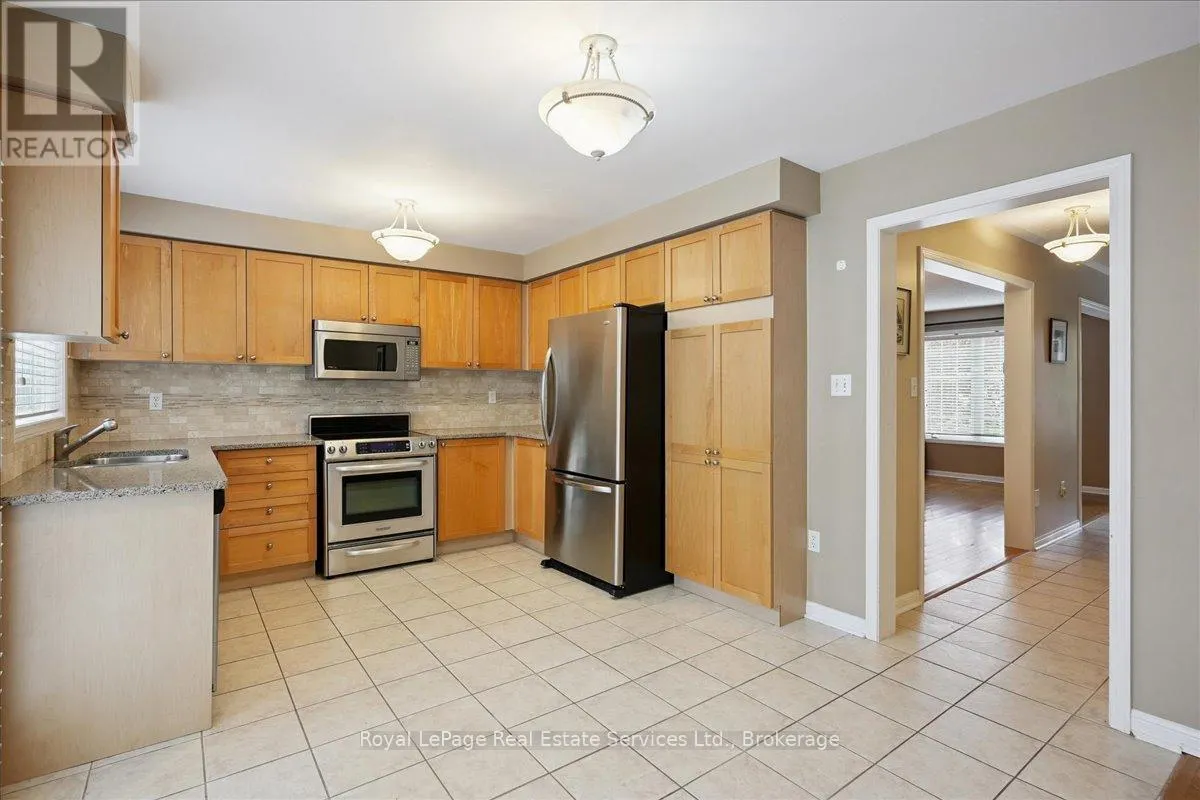 2476 BRACKEN DRIVE