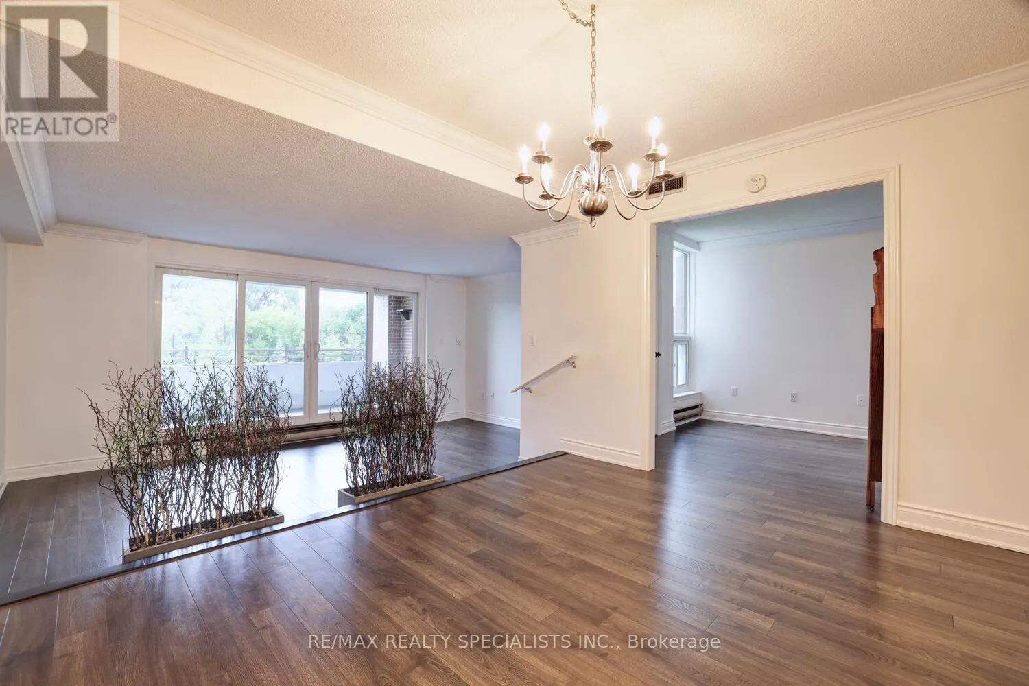 203 - 965 INVERHOUSE DRIVE