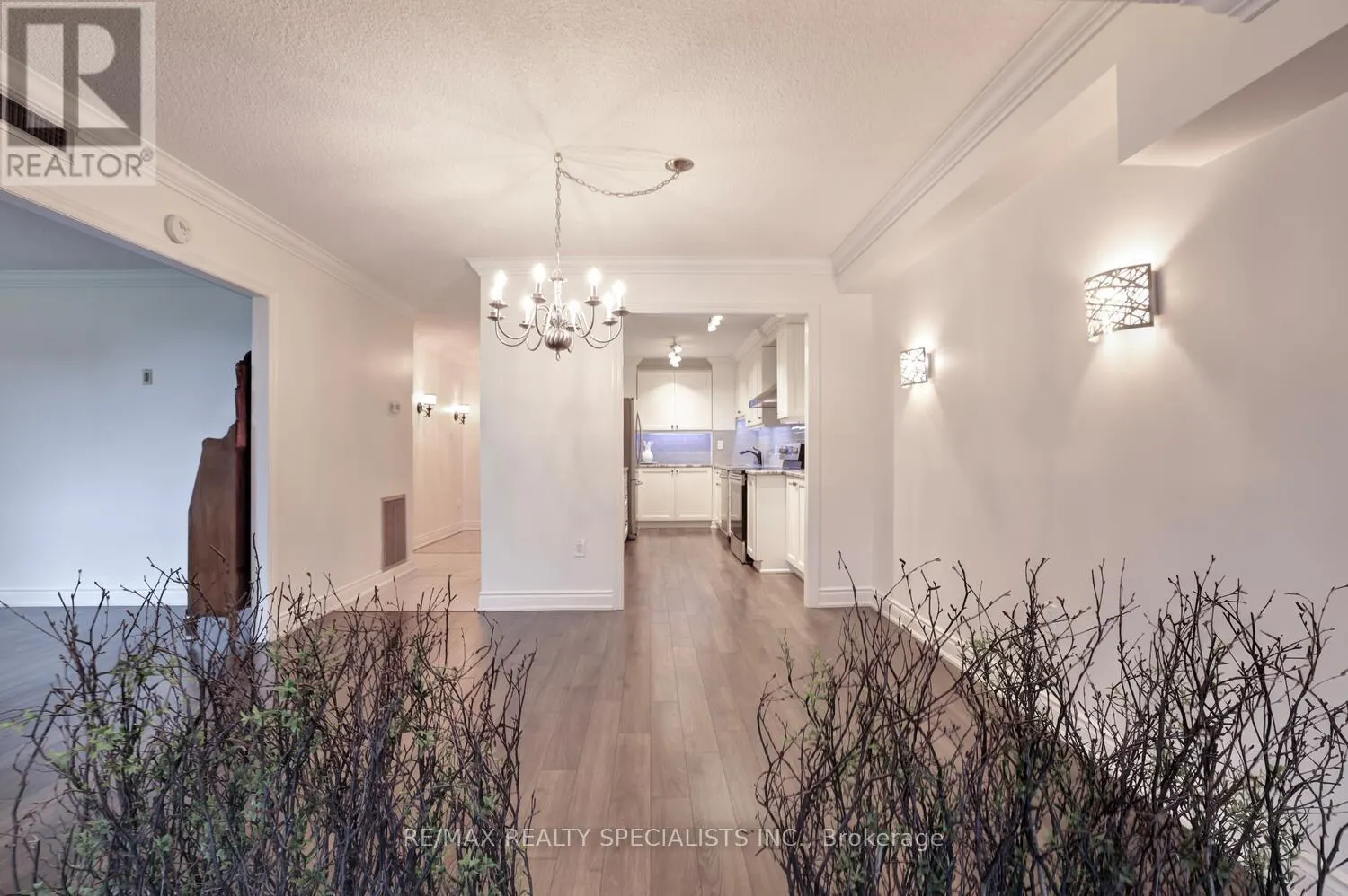203 - 965 INVERHOUSE DRIVE