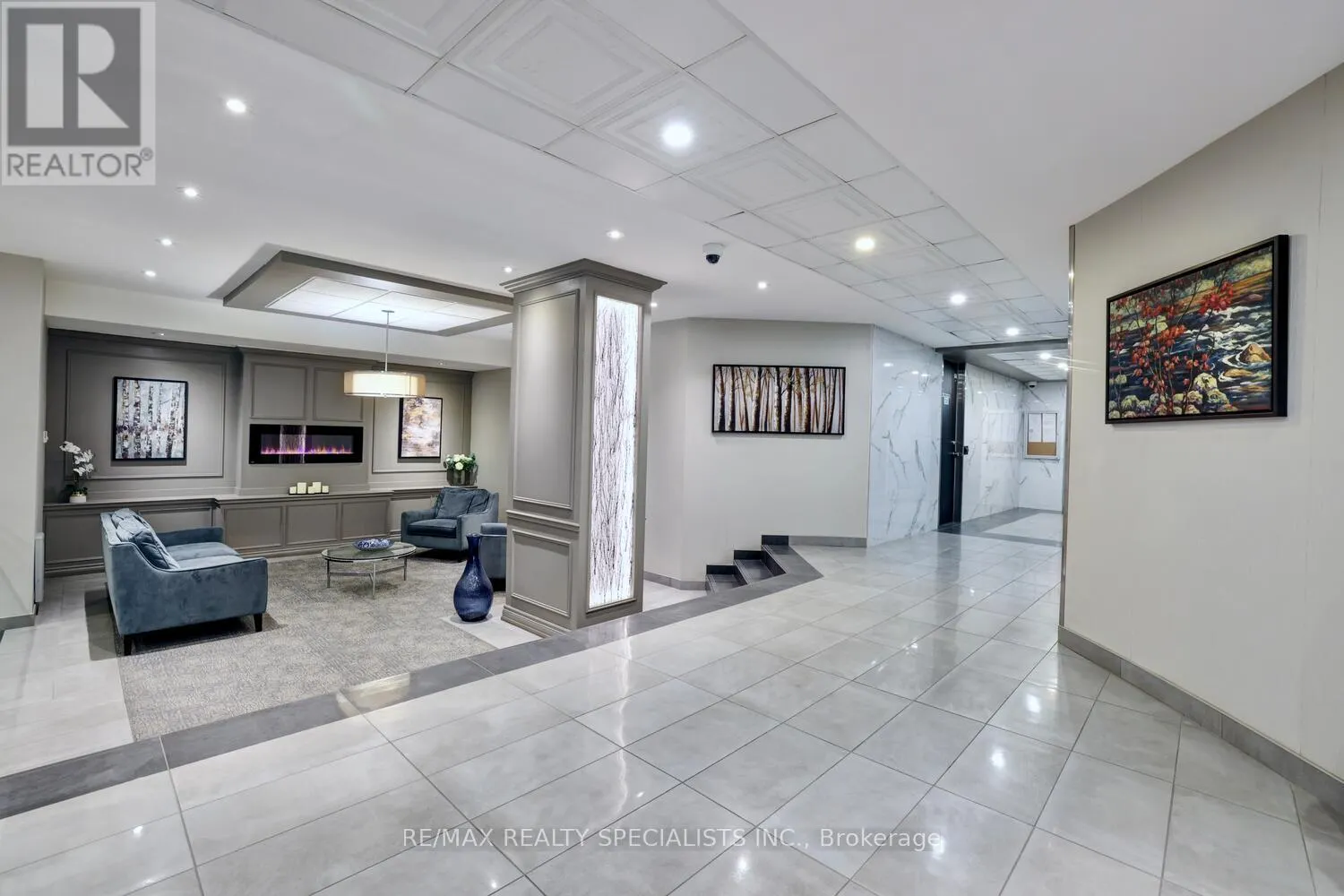 203 - 965 INVERHOUSE DRIVE