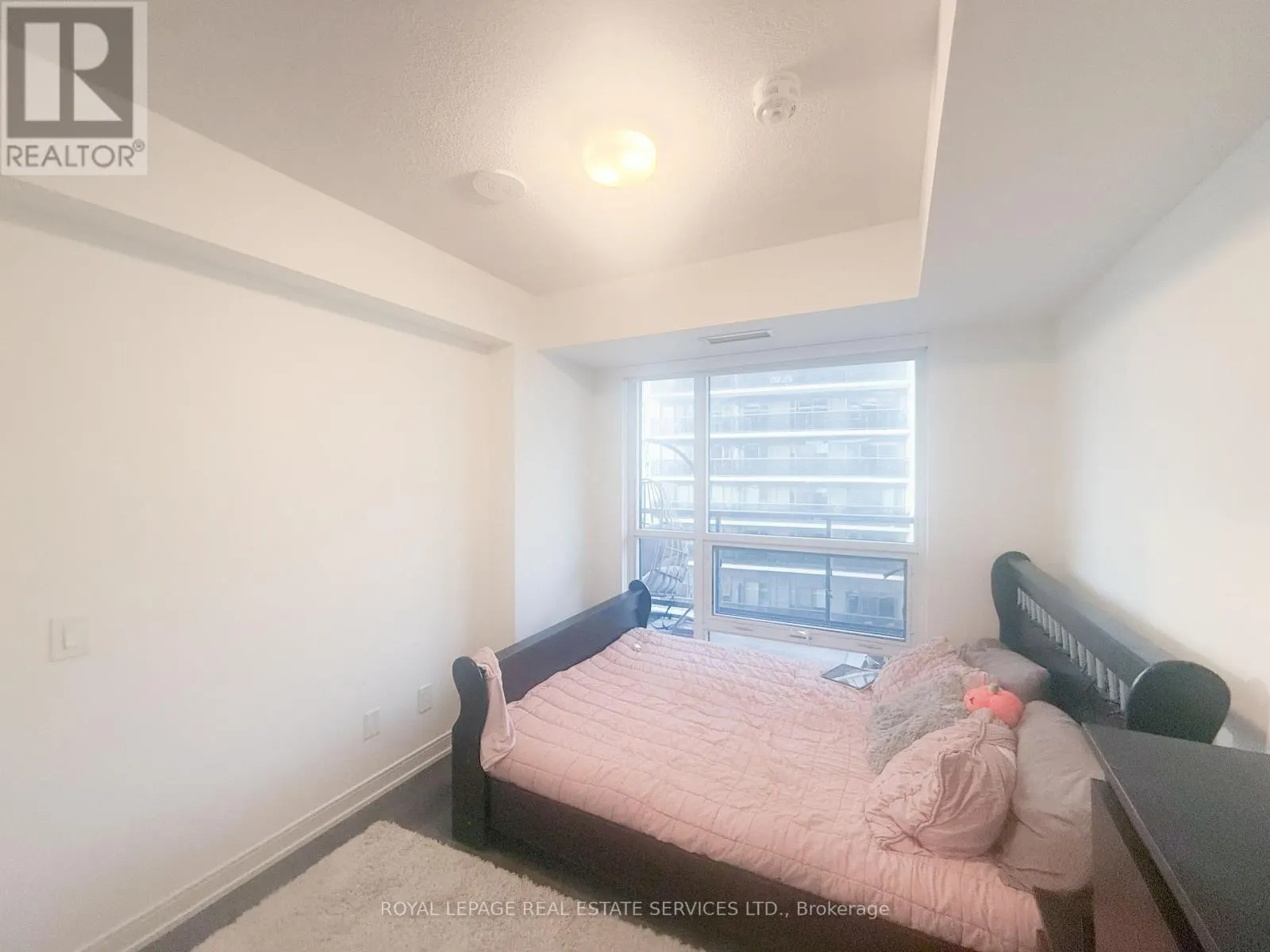 1506 - 30 SAMUEL WOOD WAY
