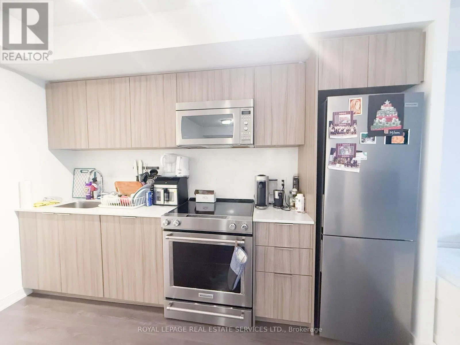1506 - 30 SAMUEL WOOD WAY