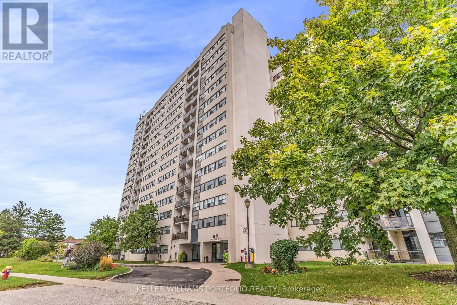 901 - 2900 BATTLEFORD ROAD