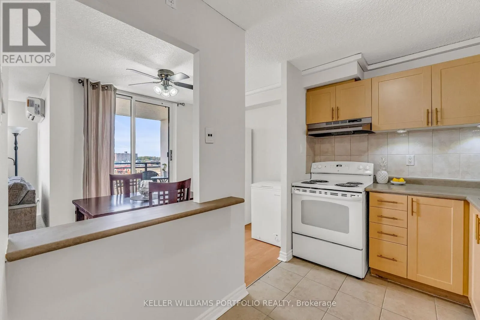 901 - 2900 BATTLEFORD ROAD