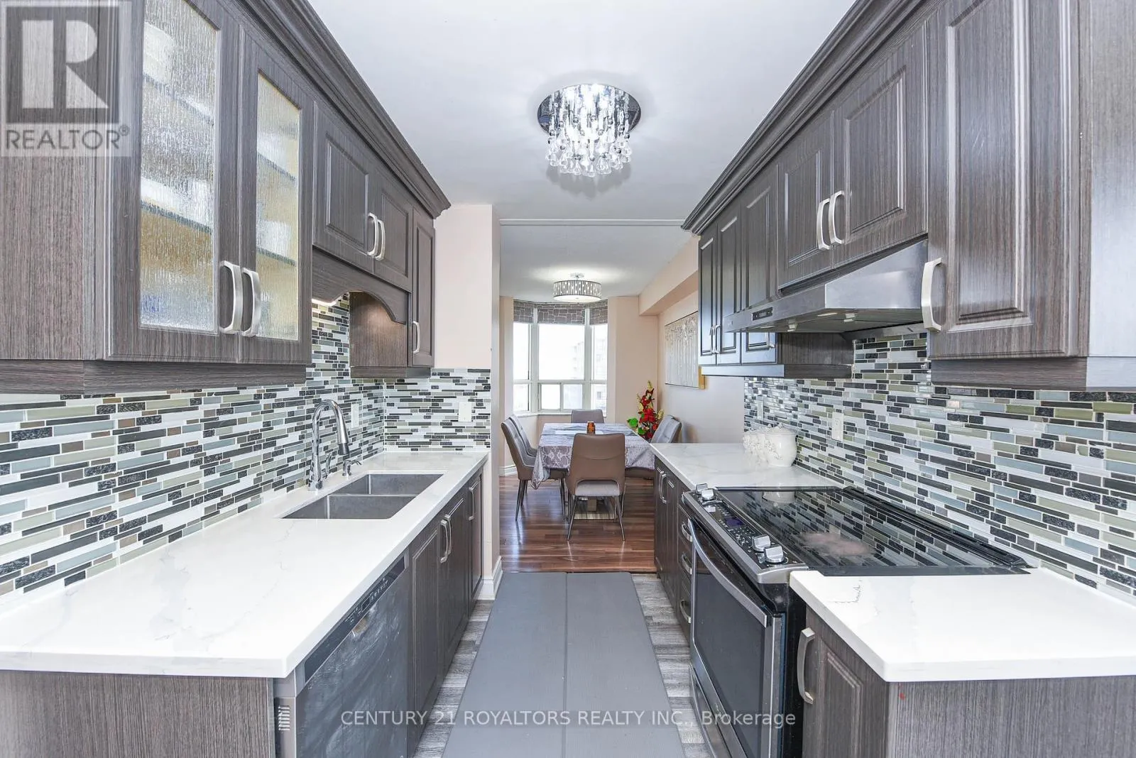 1602 - 30 MALTA AVENUE