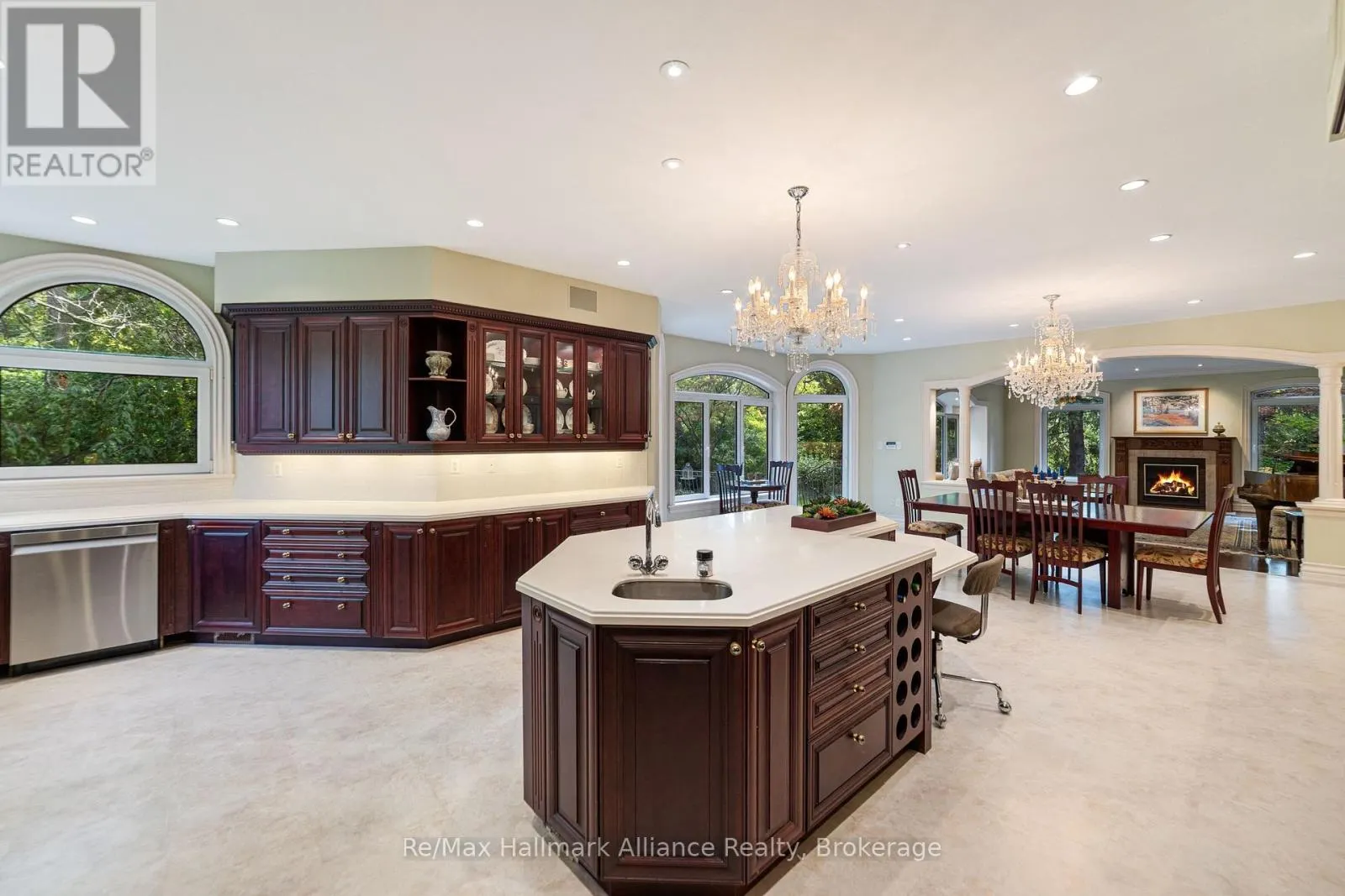 1024 LINBROOK ROAD