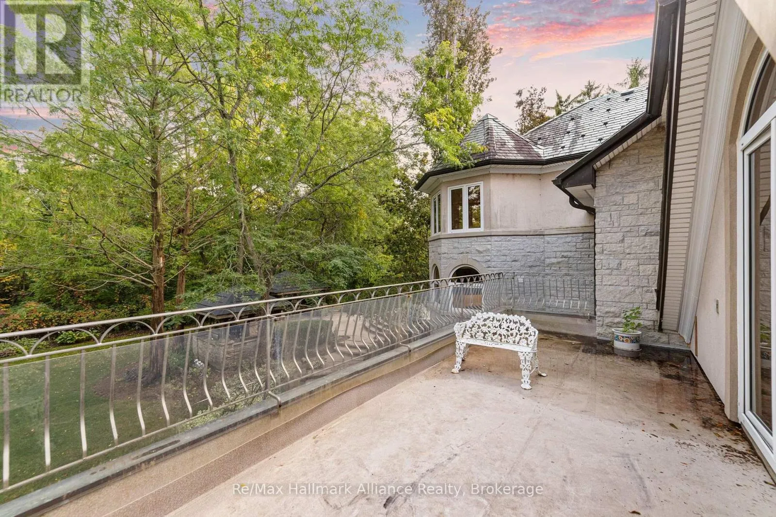 1024 LINBROOK ROAD