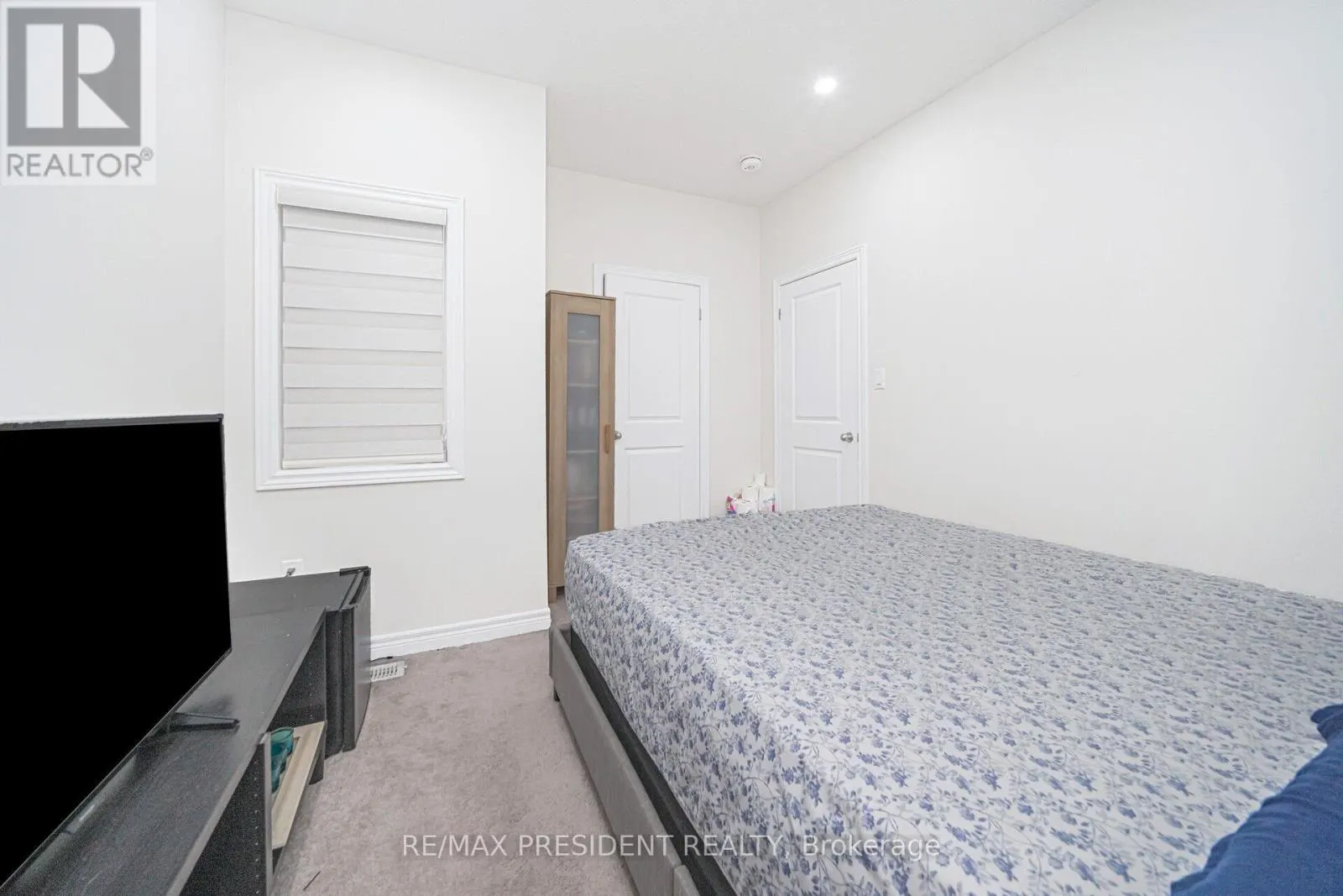 25 ADVENTURA ROAD