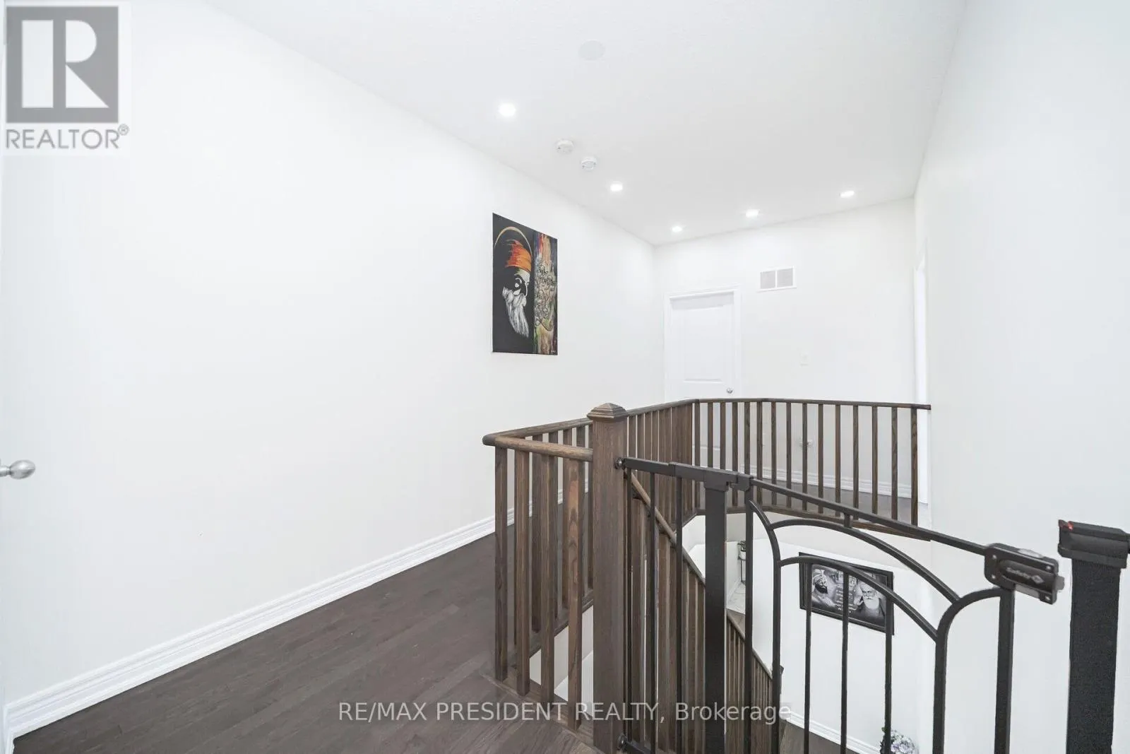 25 ADVENTURA ROAD