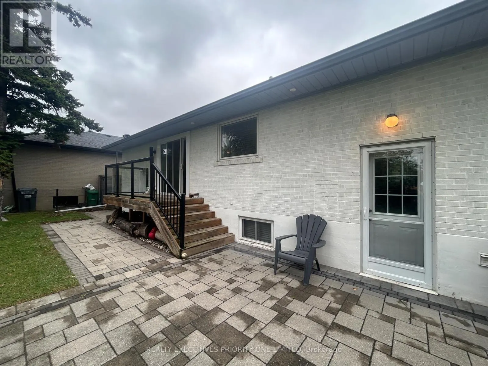 2486 EDENHURST DRIVE