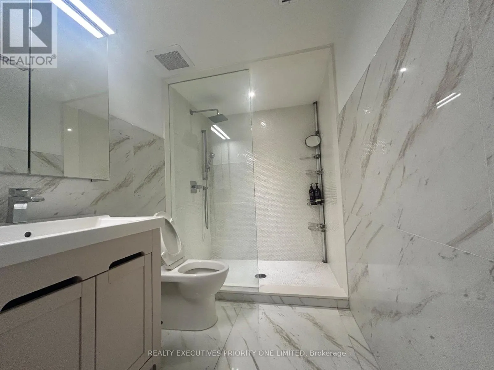 2486 EDENHURST DRIVE