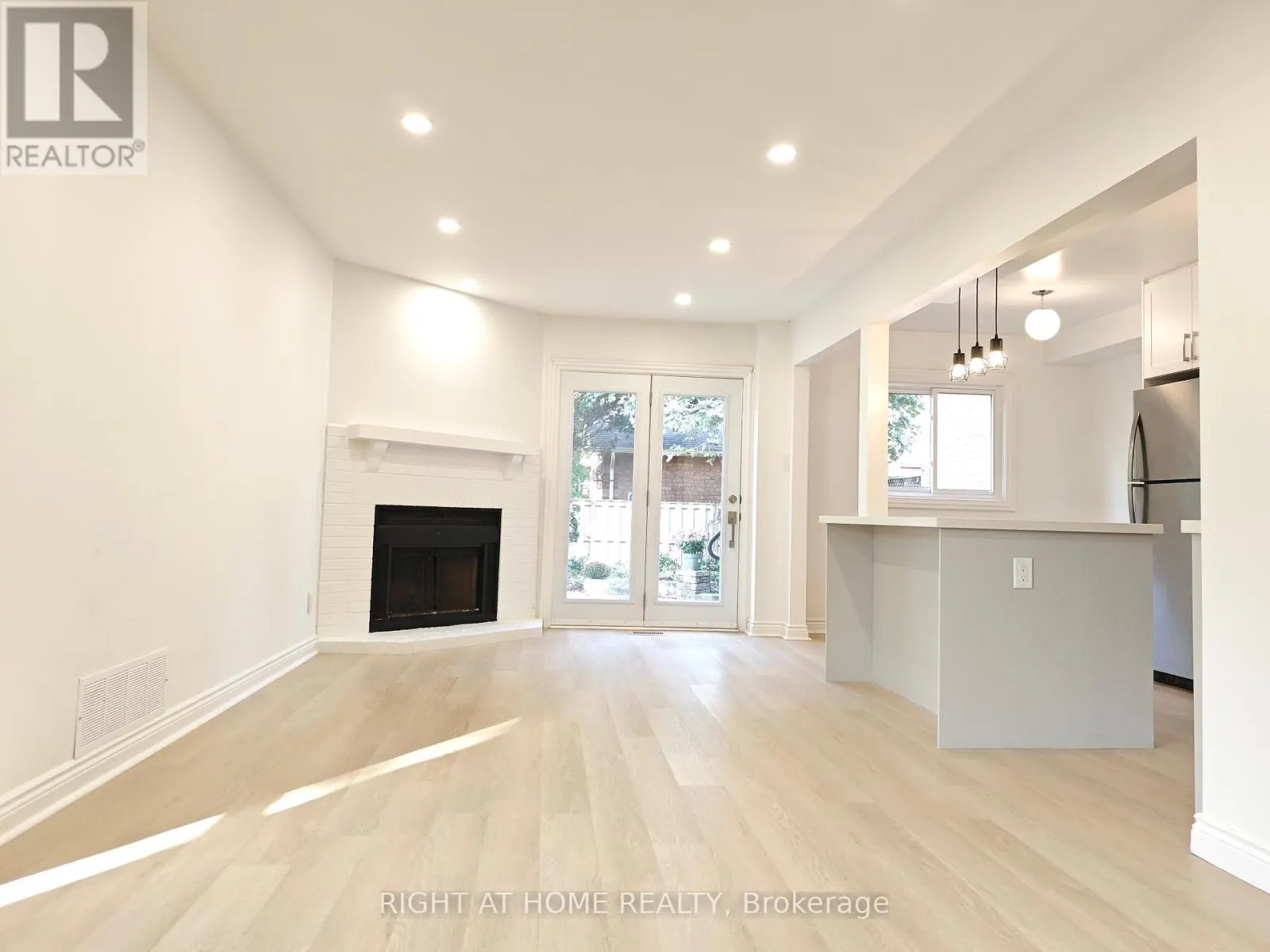 1216 BLACKBURN DRIVE