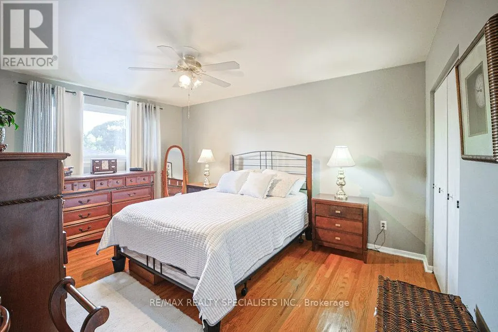 28 BROMLEY CRESCENT