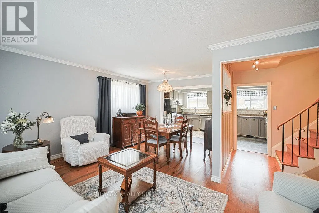 28 BROMLEY CRESCENT