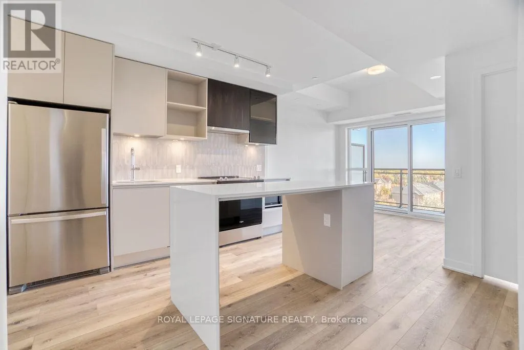 513 - 395 DUNDAS STREET W