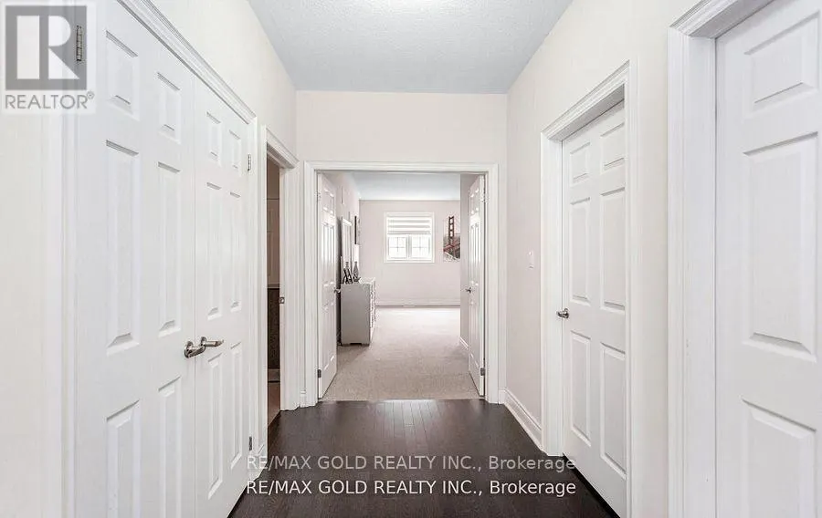 (MAIN & SECOND FLOOR) - 4 BUTTONWOOD ROAD