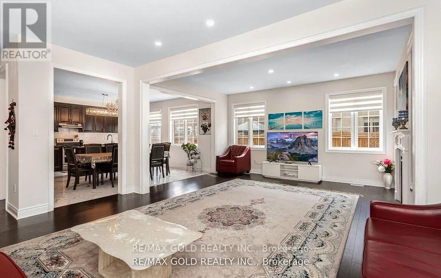 (MAIN & SECOND FLOOR) - 4 BUTTONWOOD ROAD