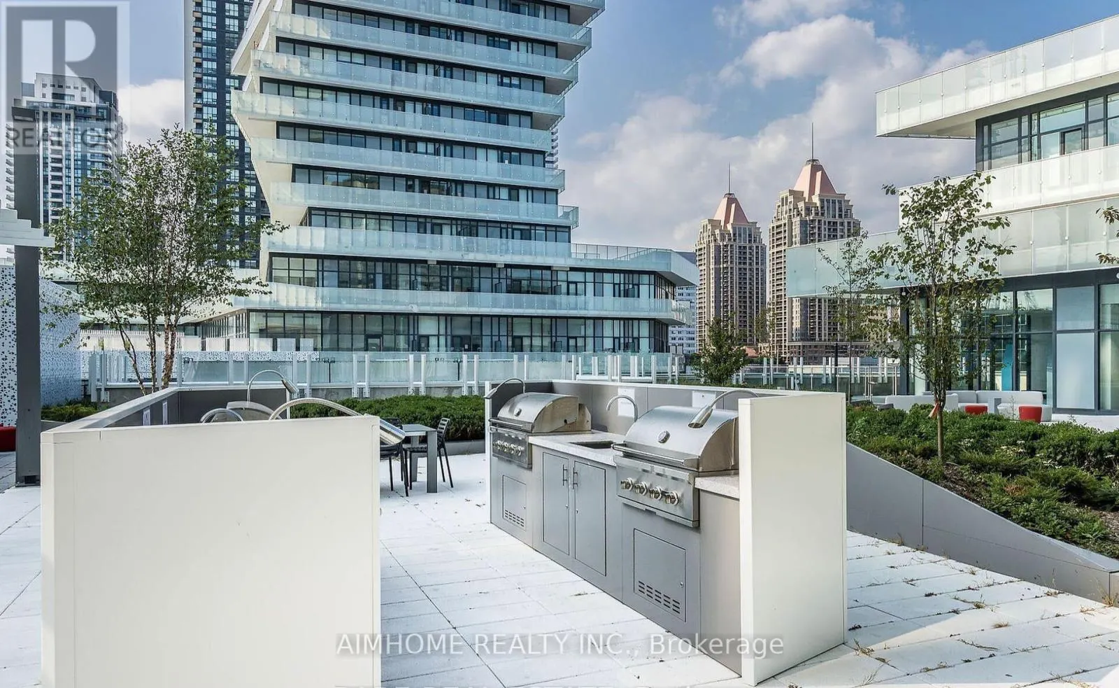 5404 - 3883 QUARTZ ROAD
