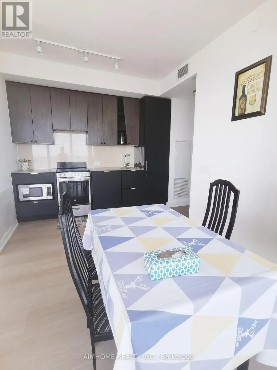 5404 - 3883 QUARTZ ROAD