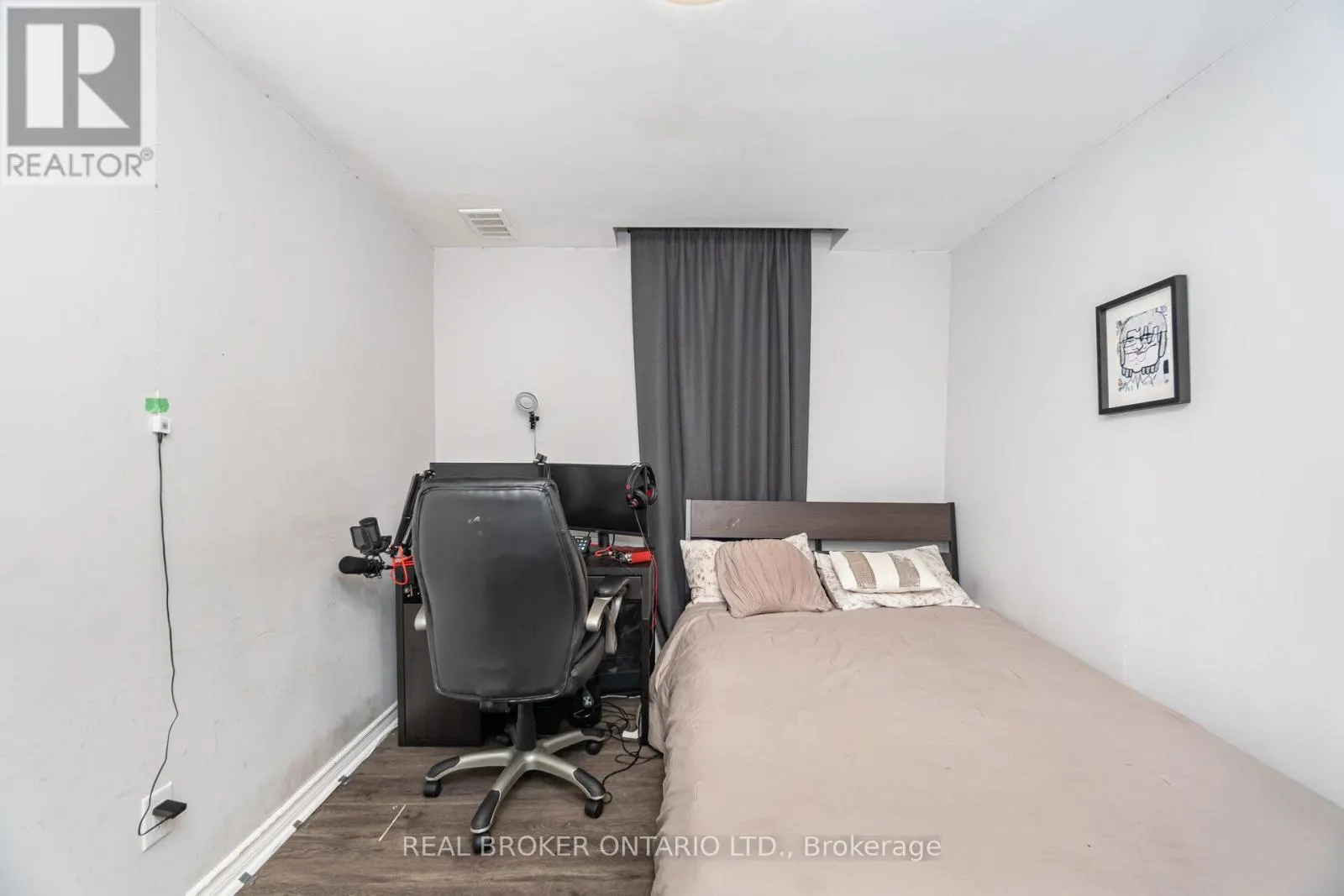 11 PIERPONT PLACE