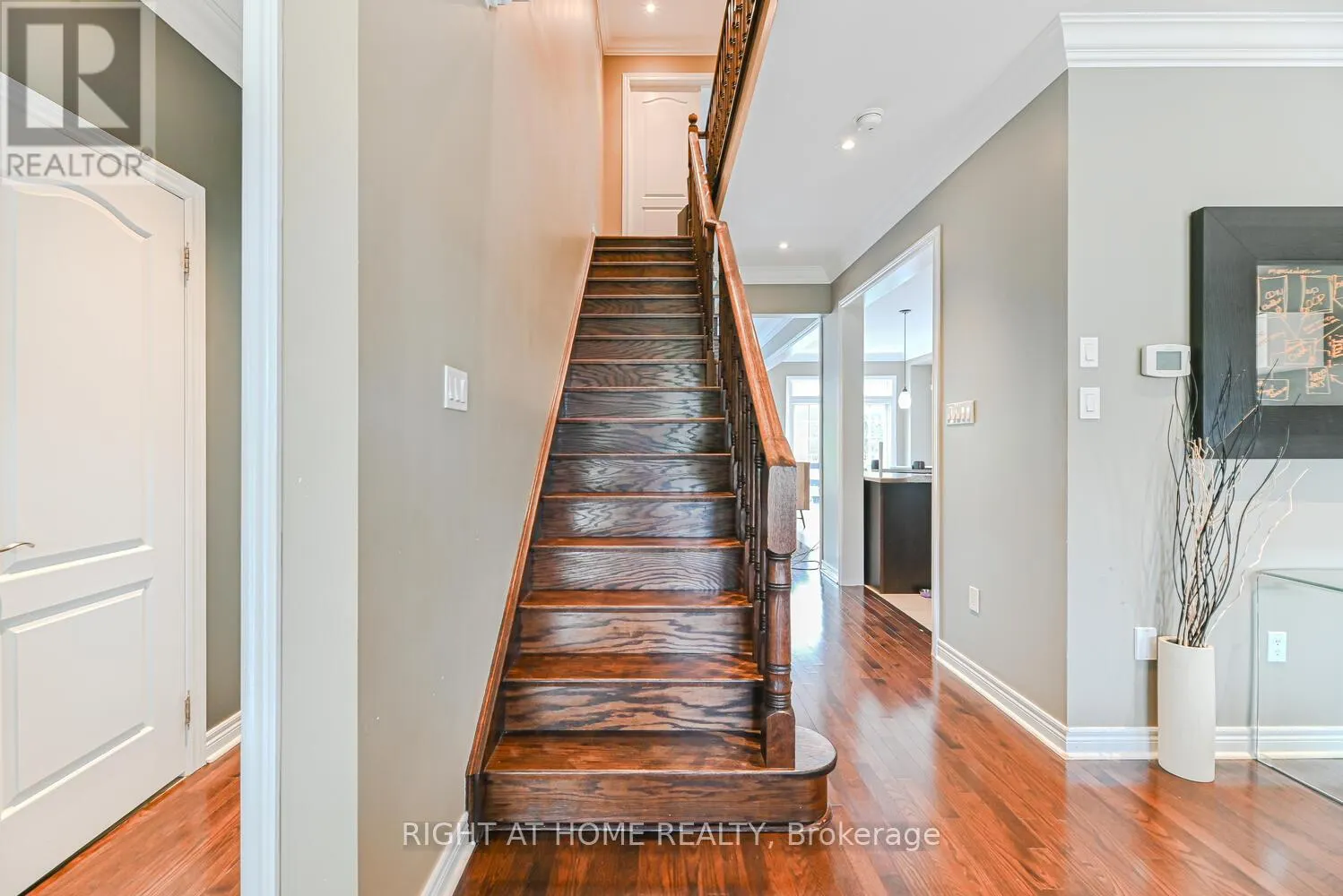 64 EVERINGHAM CIRCLE