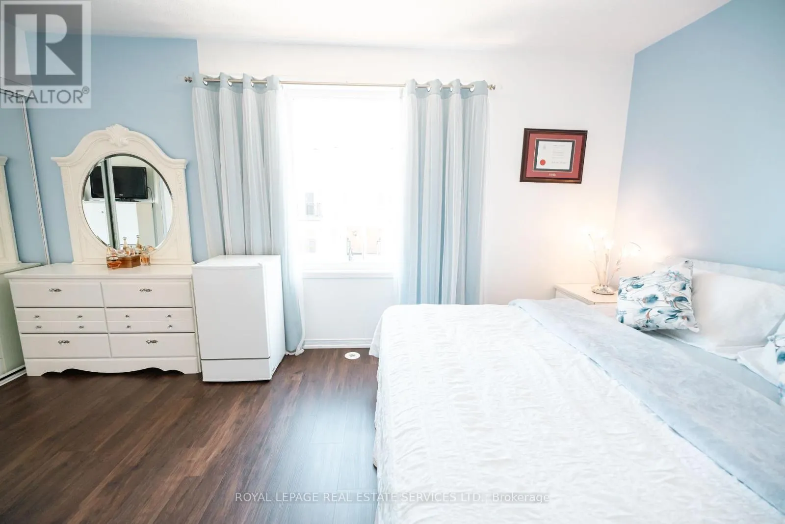 102 - 3108 EGLINTON AVENUE W