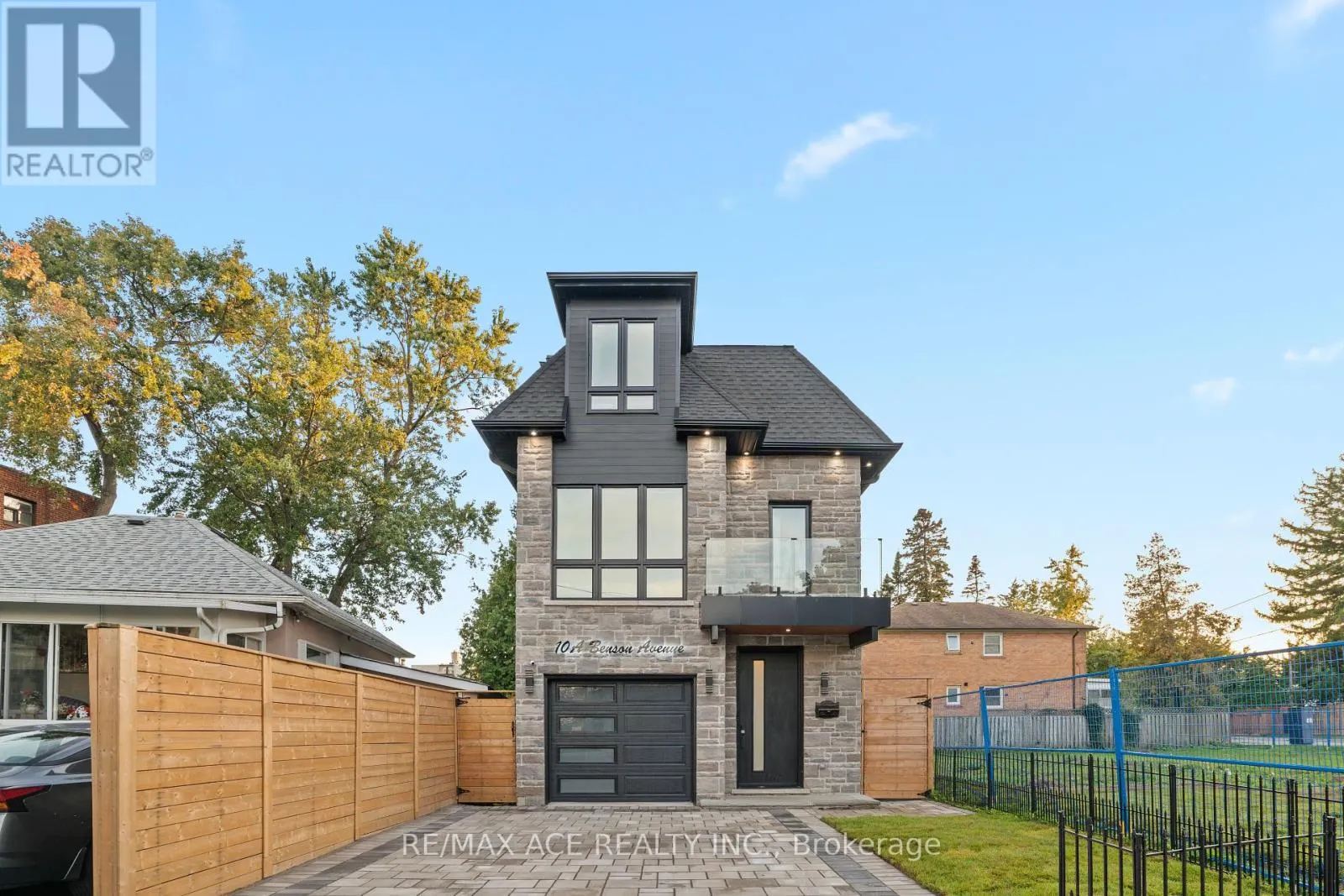10 BENSON AVENUE