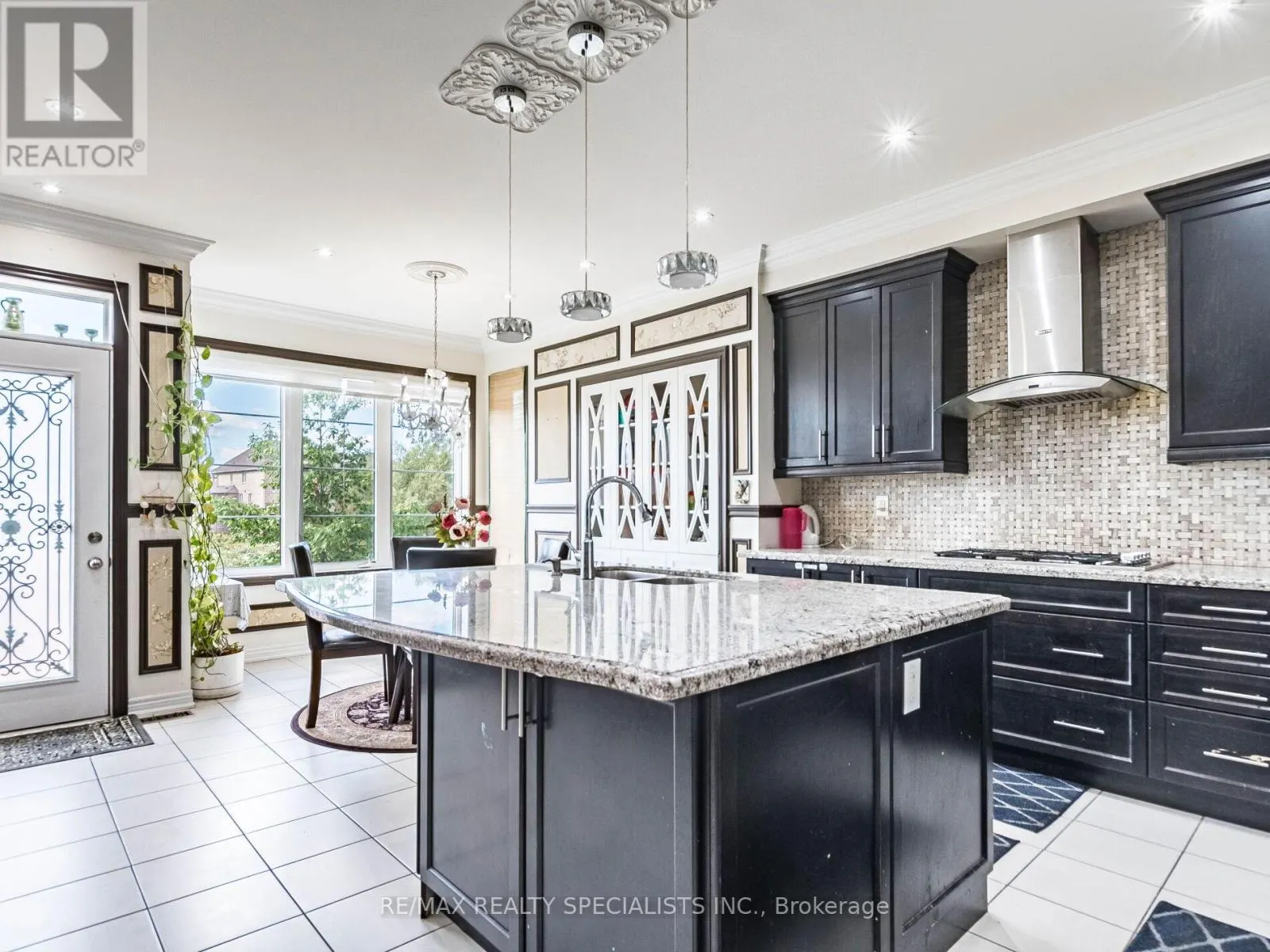68 ANTIBES DRIVE