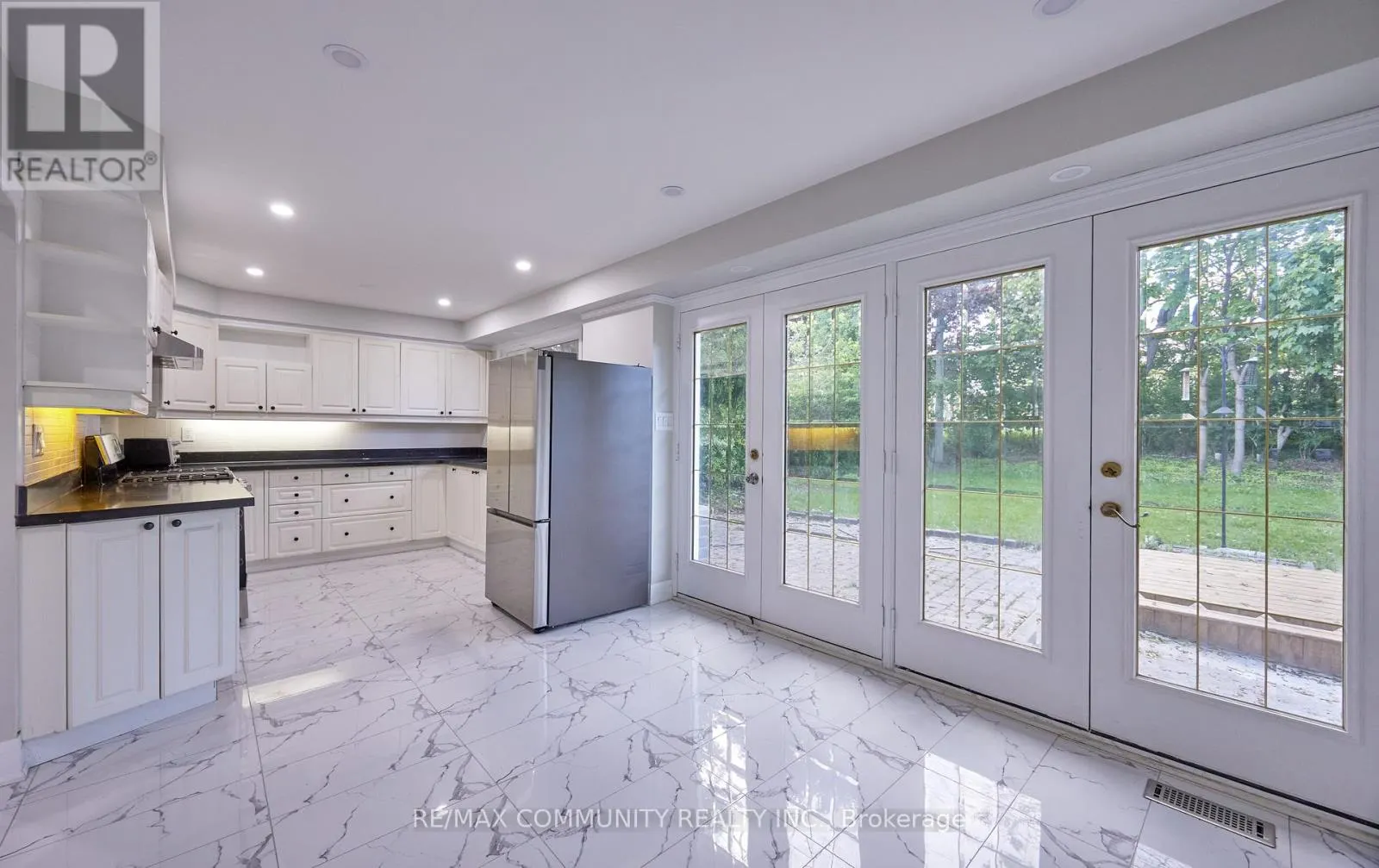 71 WILLOWRIDGE ROAD