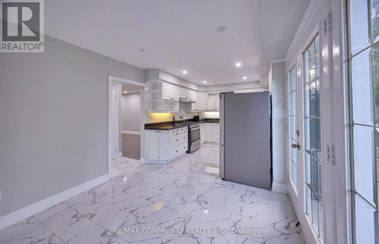 71 WILLOWRIDGE ROAD