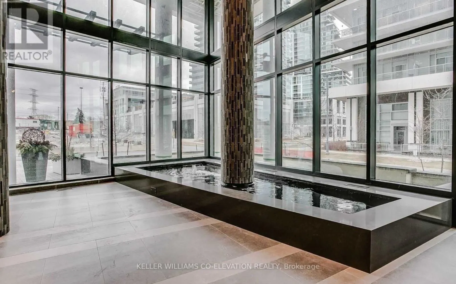 1503 - 39 ANNIE CRAIG DRIVE