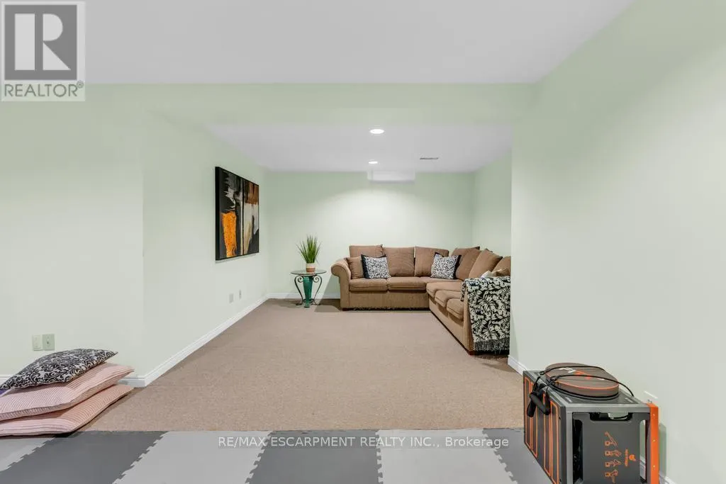 15 DEER VALLEY DRIVE